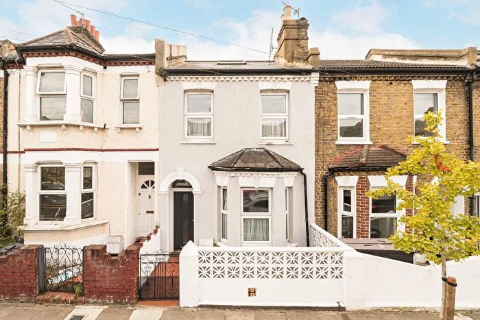 4 Bedroom Property For Sale In Hereward Road, Tooting, SW17