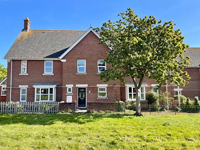 3 Bedroom Property For Sale In Carlton Road North, Weymouth, DT4