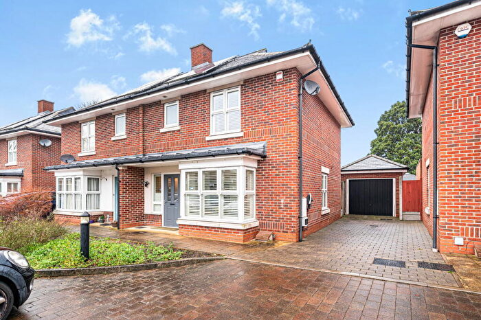 4 Bedroom Semi Detached House For Sale In Cherry Garden Lane, Chelmsford, CM2