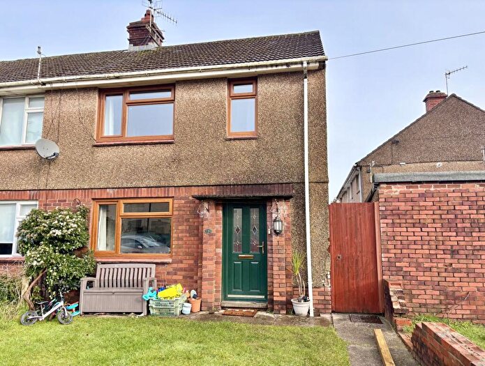 2 Bedroom Semi-Detached House For Sale In Heol Y Llwynau, Trebanos, Pontardawe, Swansea., SA8