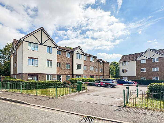 1 Bedroom Flat To Rent In Eagle Drive, Lapwing Court, NW9