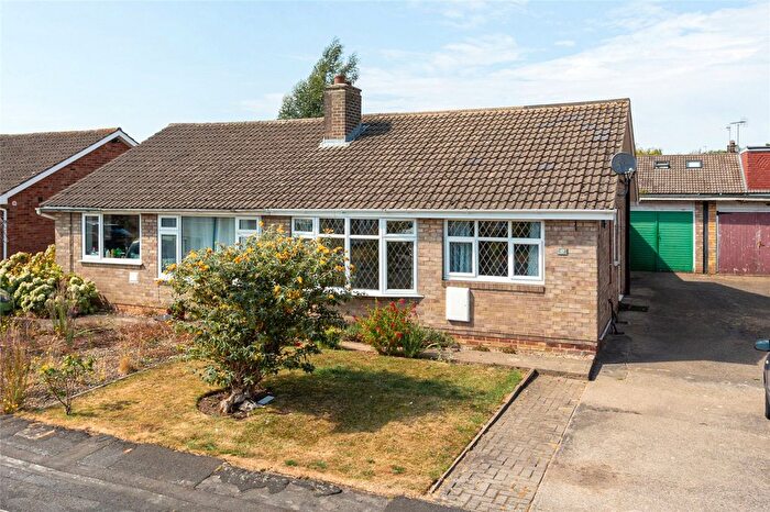 2 Bedroom Bungalow For Sale In Harcourt Close, Bishopthorpe, York, North Yorkshire, YO23