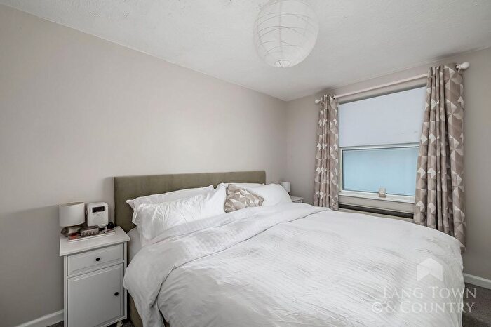 1 Bedroom Flat For Sale In Grand Parade, The Hoe, Plymouth, PL1