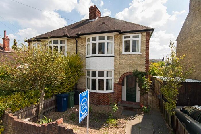 3 Bedroom Semi Detached House To Rent In Garden Walk, Cambridge, CB4