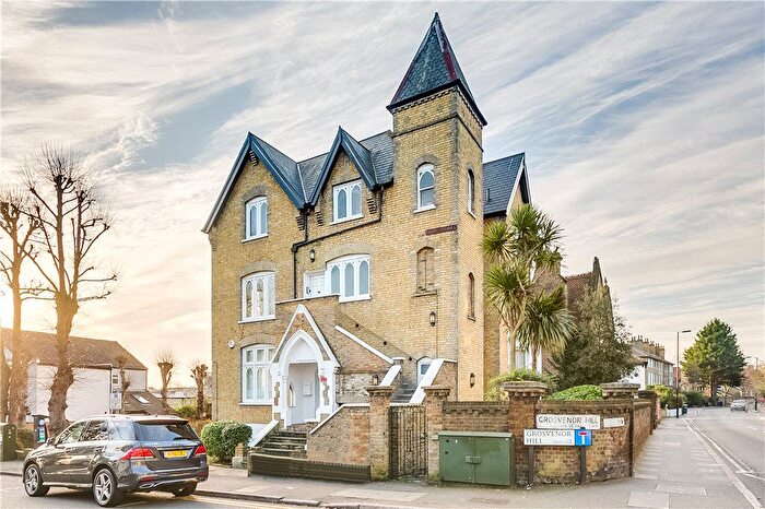 2 Bedroom Flat To Rent In Grosvenor Hill, London, SW19