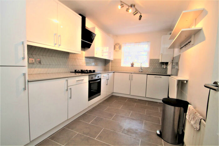 2 Bedroom Apartment To Rent In The Garlands, Peterborough Road, Harrow On The Hill, HA1