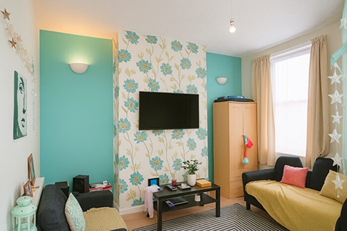 4 Bedroom Semi-Detached House To Rent In Noel Street, Forest Fields, Nottingham, NG7