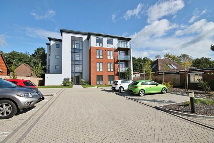 2 Bedroom Property To Rent In Station Road, Burgess Hill, RH15