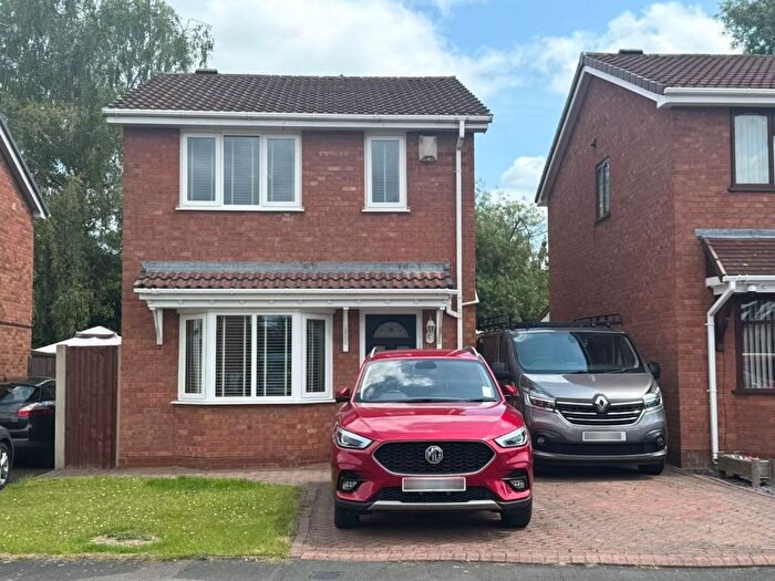 3 Bedroom Detached House To Rent In Widgeon Grove, Featherstone, WV10