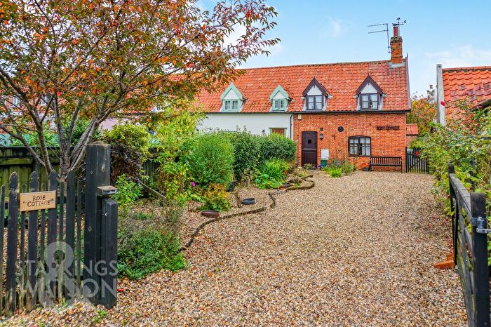 2 Bedroom End Of Terrace House For Sale In Hempnall Road, Woodton, Bungay, NR35