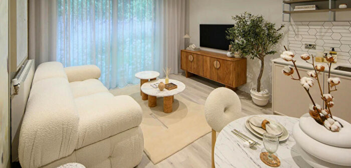 1 Bedroom Apartment To Rent In Waterlily Court, Kidbrooke Village, SE3