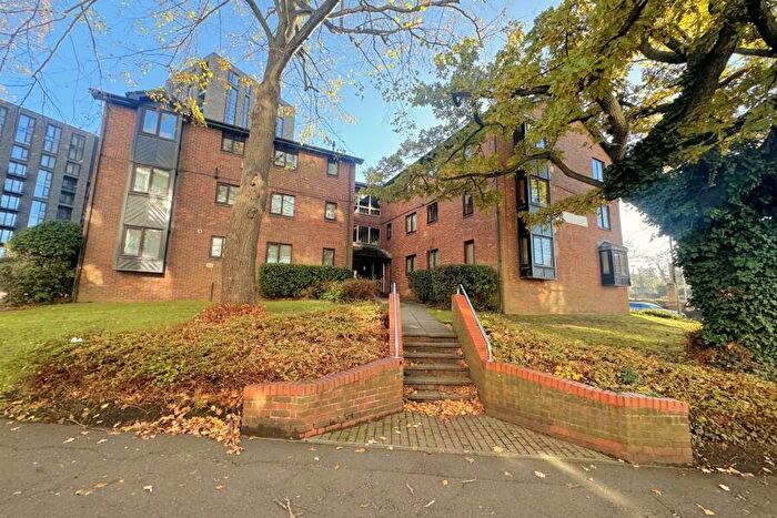 1 Bedroom Apartment To Rent In Woking, Surrey, GU22