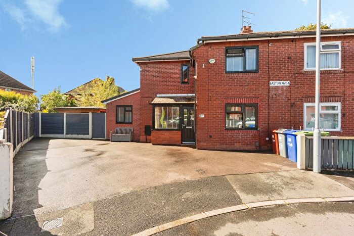 3 Bedroom Semi-Detached House For Sale In Aston Avenue, Manchester, Greater Manchester, M14
