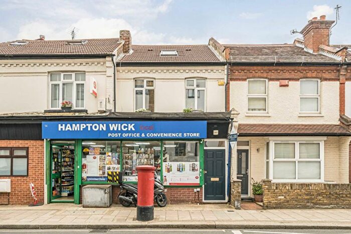 2 Bedroom Flat For Sale In High Street, Teddington, KT1