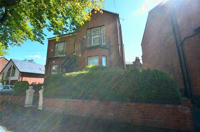 3 Bedroom Apartment To Rent In Clifton Avenue, Fallowfield, Manchester, Manchester, M14