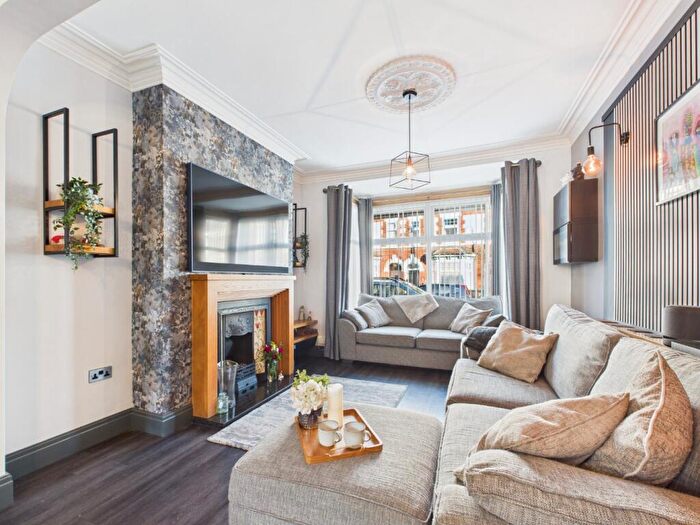 3 Bedroom Terraced House For Sale In Exeter Street, Cottingham, HU16