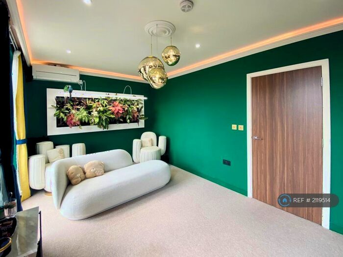 4 Bedroom Semi-Detached House To Rent In Camborne Road, Edgware, HA8