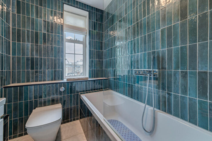 3 Bedroom Flat To Rent In Hillside Court, Finchley Road, NW3