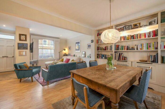 2 Bedroom Terraced House To Rent In Baring Street, Islington, N1