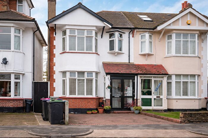 3 Bedroom Semi Detached House To Rent In Ennismore Gardens, Southend-On-Sea, SS2