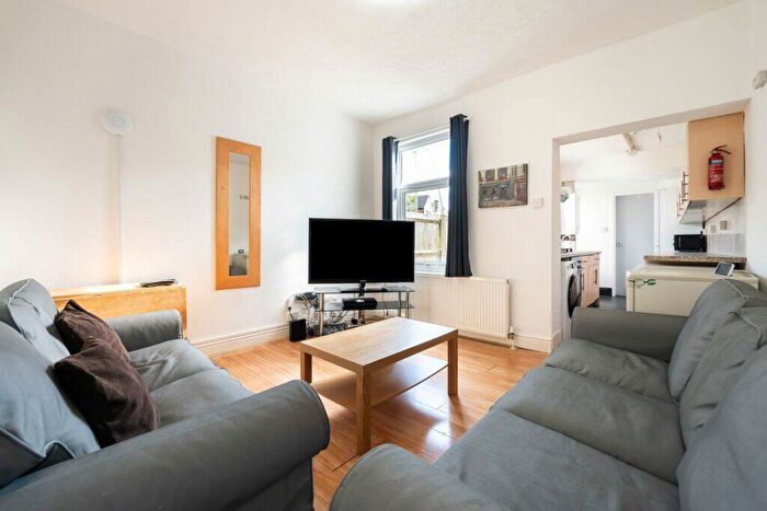 5 Bedroom Property To Rent In Harrow Road, Selly Oak, Birmingham, B29