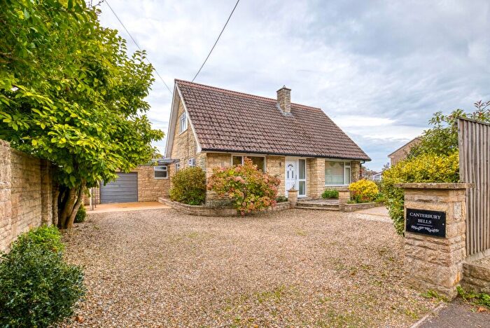 3 Bedroom Chalet For Sale In Ansford Hill, Castle Cary, Somerset, BA7