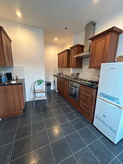 1 Bedroom Flat To Rent In Boundary Road, Walthamstow, E17