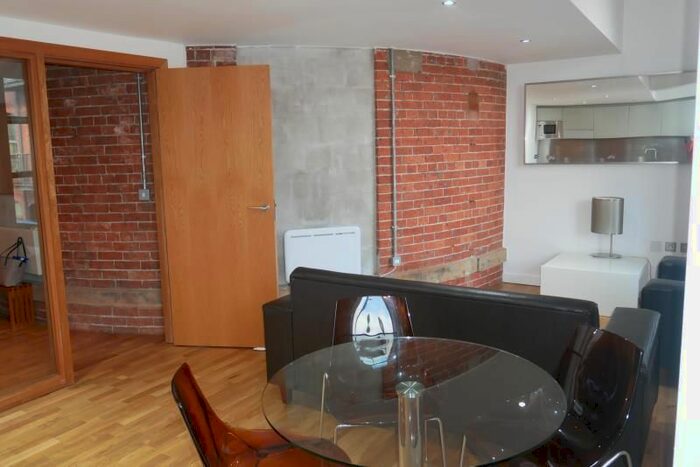 2 Bedroom Flat To Rent In Roberts Wharf, East Street, Leeds, LS9