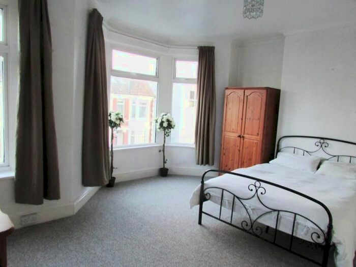 5 Bedroom Terraced House To Rent In Malefant Street, Cathays, Cardiff, CF24