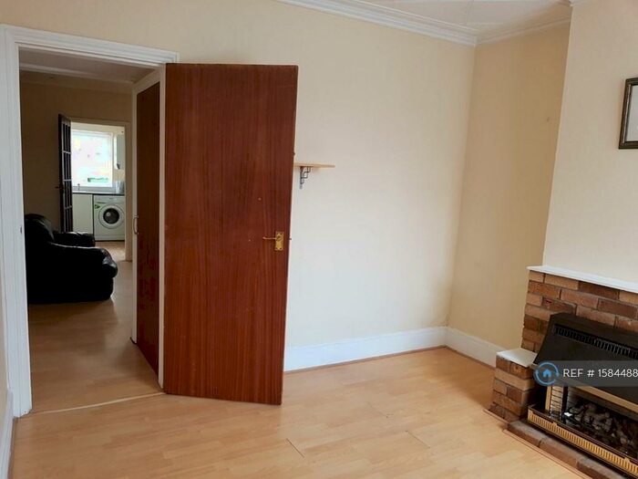 2 Bedroom Terraced House To Rent In Leopold Street, Loughborough, LE11