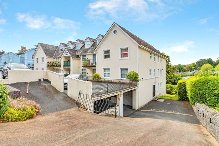 3 Bedroom Flat For Sale In Newton Road, Torquay, Devon, TQ2