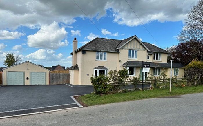 5 Bedroom Detached House For Sale In Newland Lane Newland Droitwich, Worcestershire, WR9