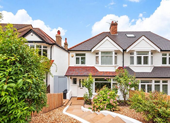 3 Bedroom Semi-Detached House For Sale In Ross Road, South Norwood, London, SE25