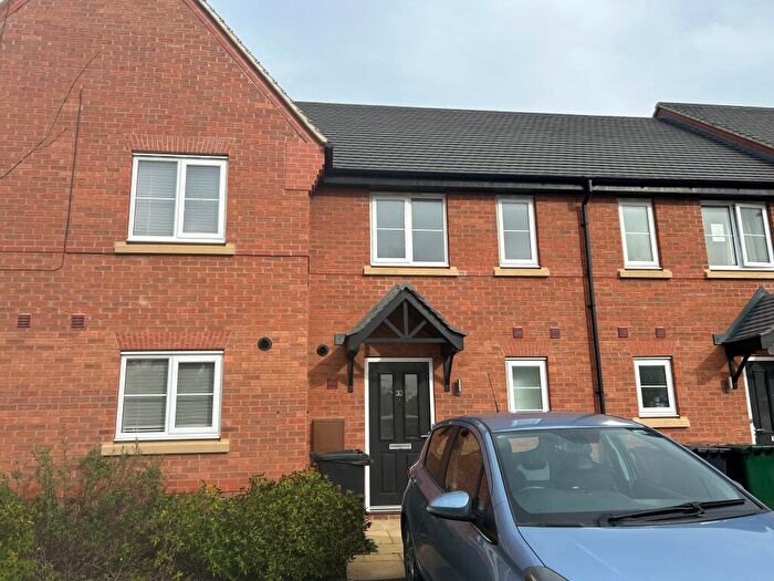 2 Bedroom House To Rent In Arundel Way, Littleover, DE23