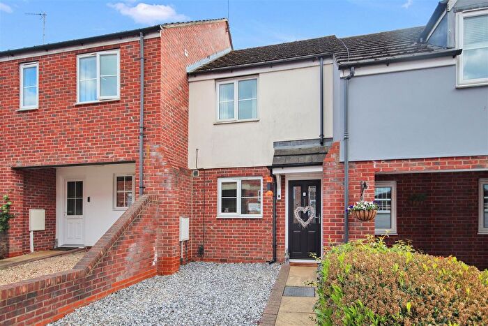 2 Bedroom Terraced House For Sale In Glassbrook Road, Rushden, NN10