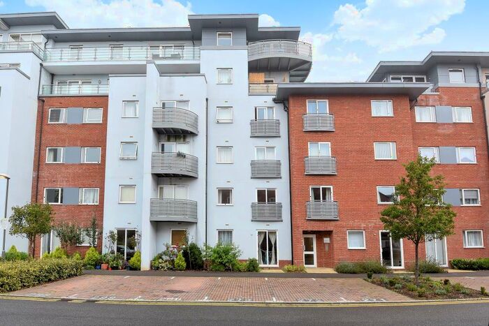 1 Bedroom Apartment To Rent In Coxhill Way, Aylesbury, HP21
