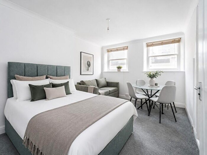 Studio To Rent In Flat Oriental Place, BN1