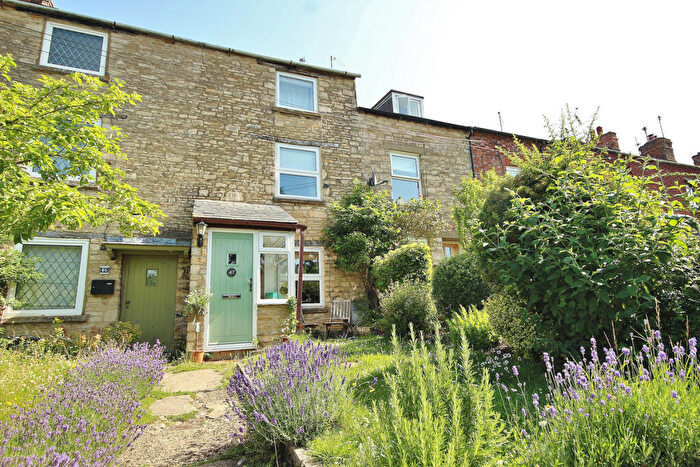 2 Bedroom Terraced House For Sale In Oxford Hill, Witney, OX28