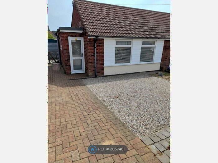 2 Bedroom Bungalow To Rent In Dales Road, Ipswich, IP1