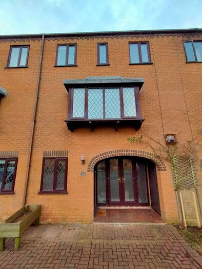 3 Bedroom Terraced House To Rent In Willow Close, Uppingham, LE15