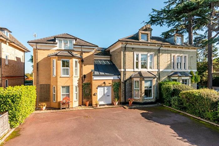 3 Bedroom Flat For Sale In Thames Street, Weybridge, KT13
