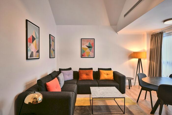 3 Bedroom Flat To Rent In Monarch House, Kensington High Street, London, W8