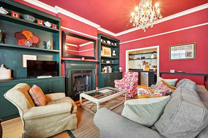 1 Bedroom Flat To Rent In Queensberry Place, South Kensington, SW7