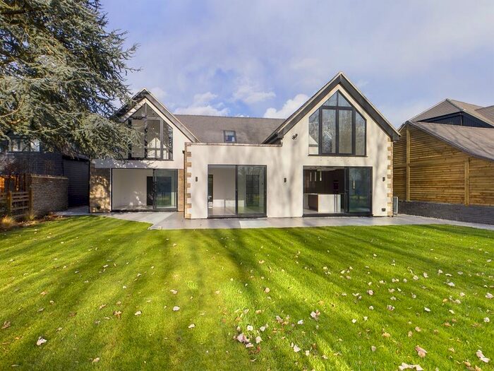 4 Bedroom Detached House For Sale In Cat Lane, Stadhampton, OX44