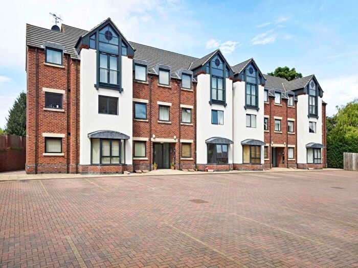 3 Bedroom Flat To Rent In Lincoln Road, North Hykeham, Lincoln, Lincolnshire, LN6