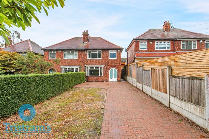 3 Bedroom Semi-detached House For Sale In Nottingham Road, Giltbrook, NG16
