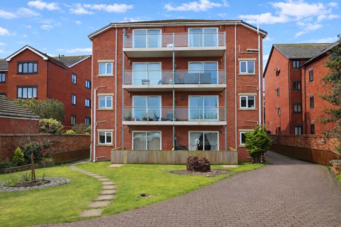 1 Bedroom Flat For Sale In Ennismore Gardens, Park Avenue, Hesketh Park, Southport, PR9