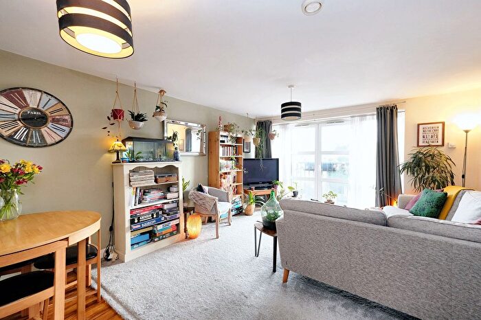 2 Bedroom Flat For Sale In Devonshire Road, Eccles, M30