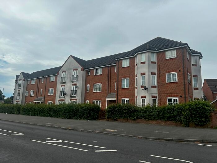 2 Bedroom Flat To Rent In Walker Road, Walsall, WS3