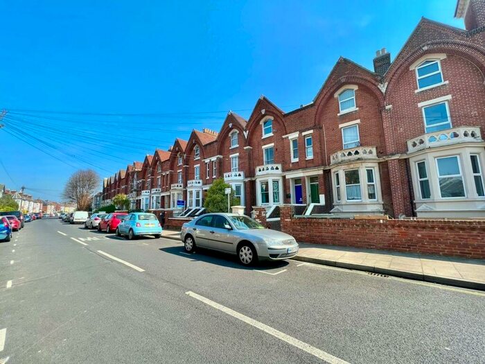 1 Bedroom Apartment To Rent In St. Andrews Road, Southsea, PO5